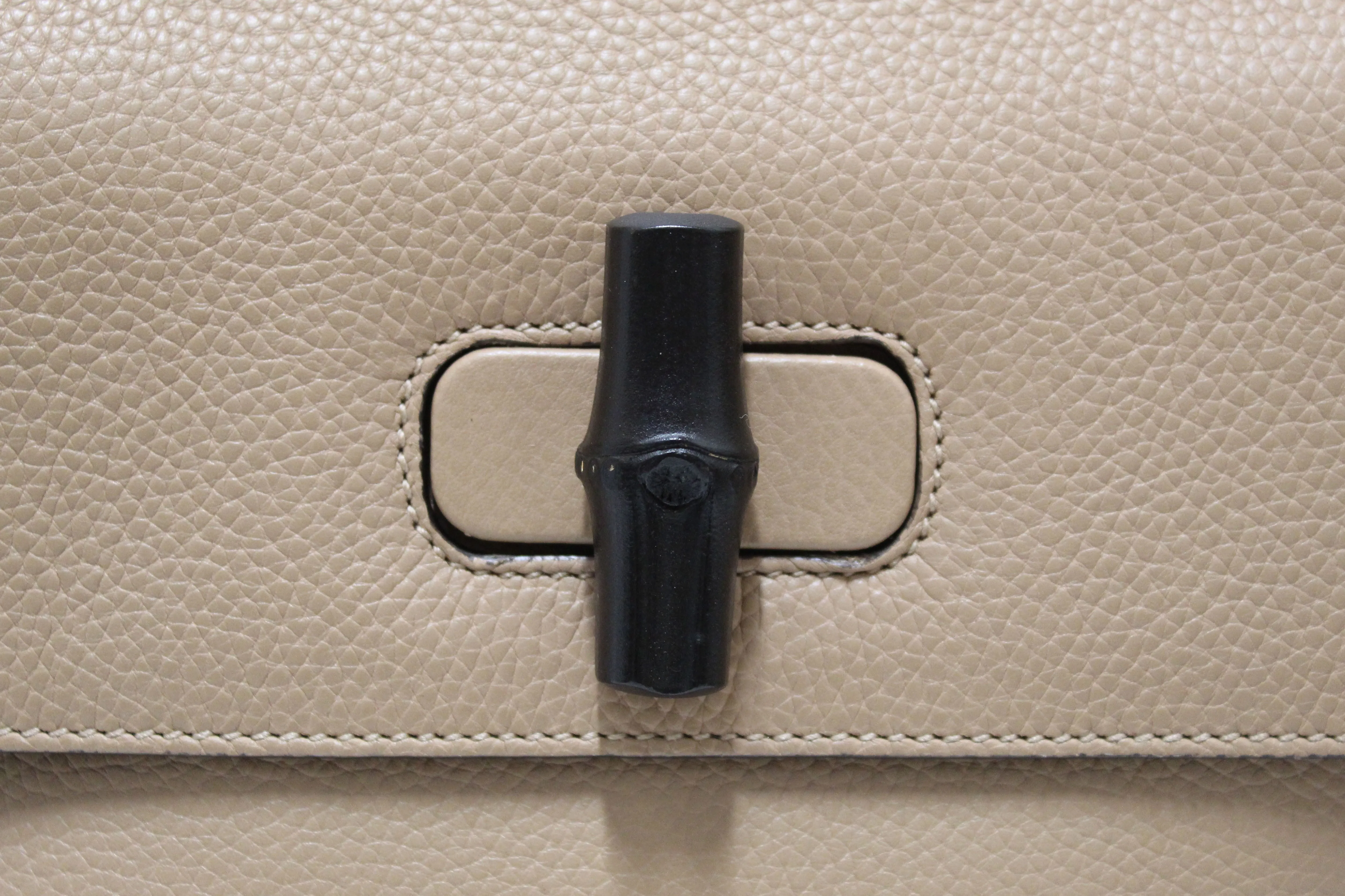Authentic Gucci Daily Top Handle Bamboo Caramel Handbag