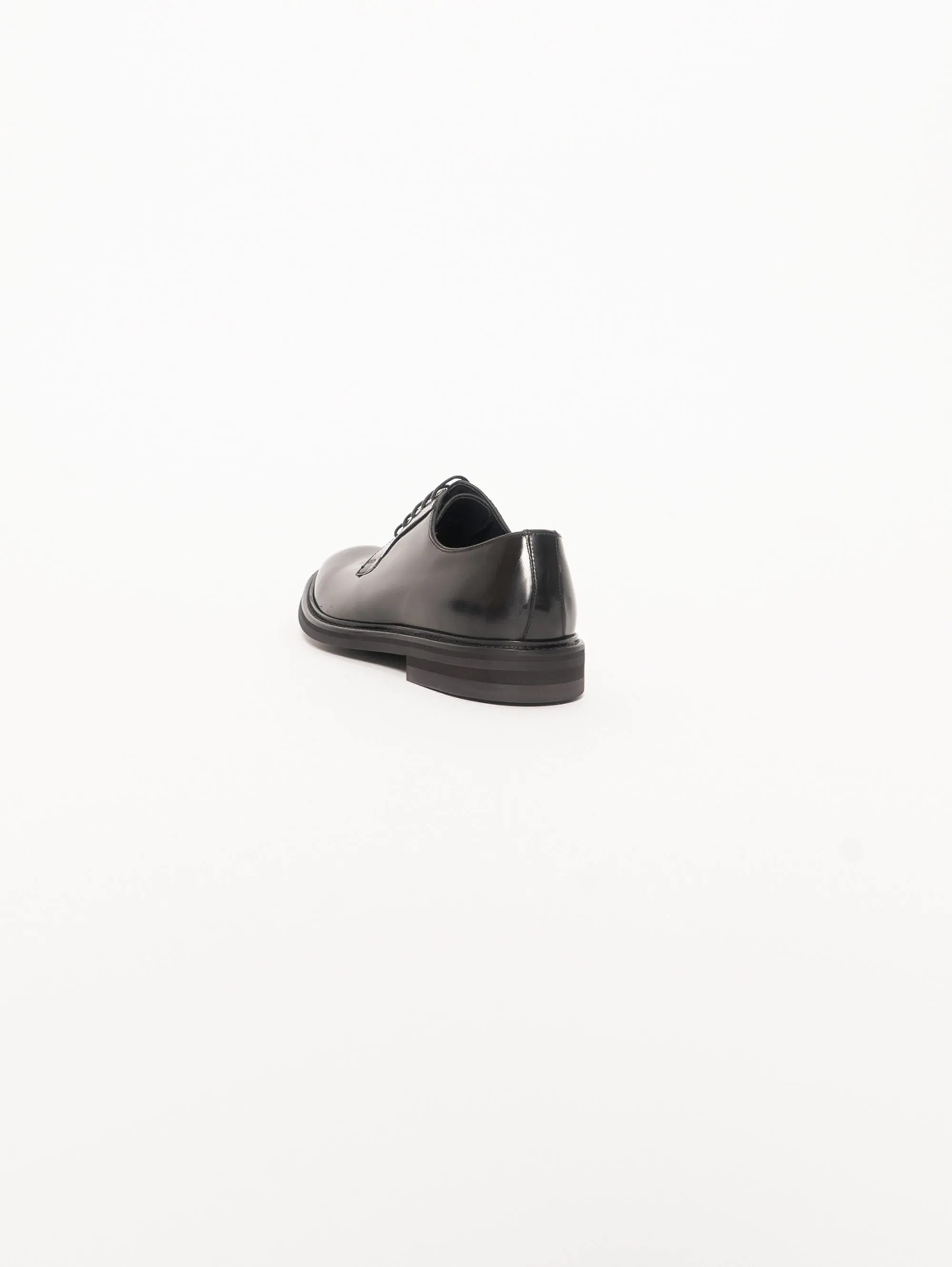 Derby Classica con Suola in Gomma Nero