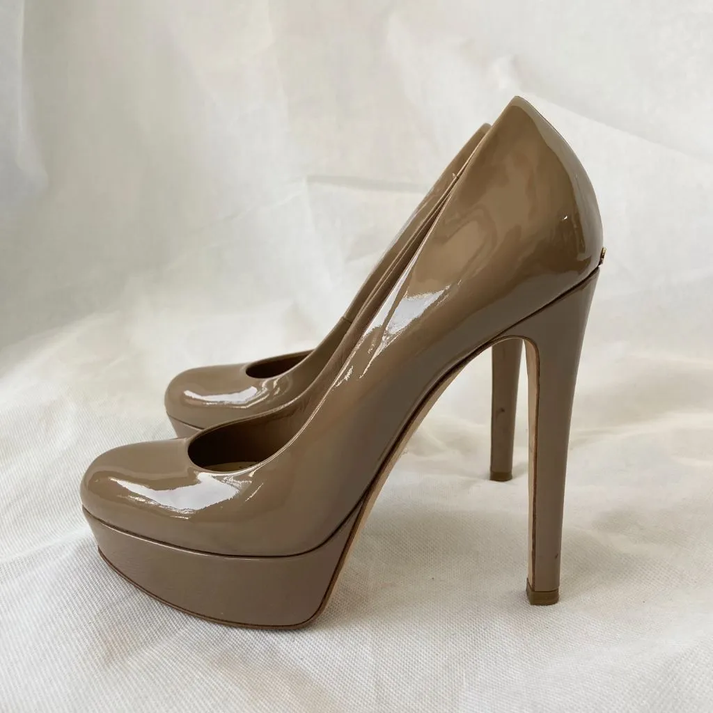 Dior taupe leather round toe platform pumps , 37.5