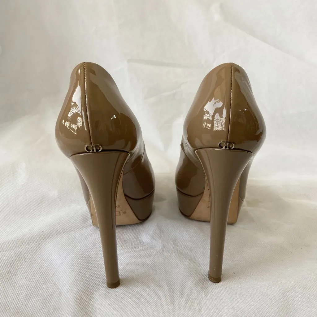 Dior taupe leather round toe platform pumps , 37.5