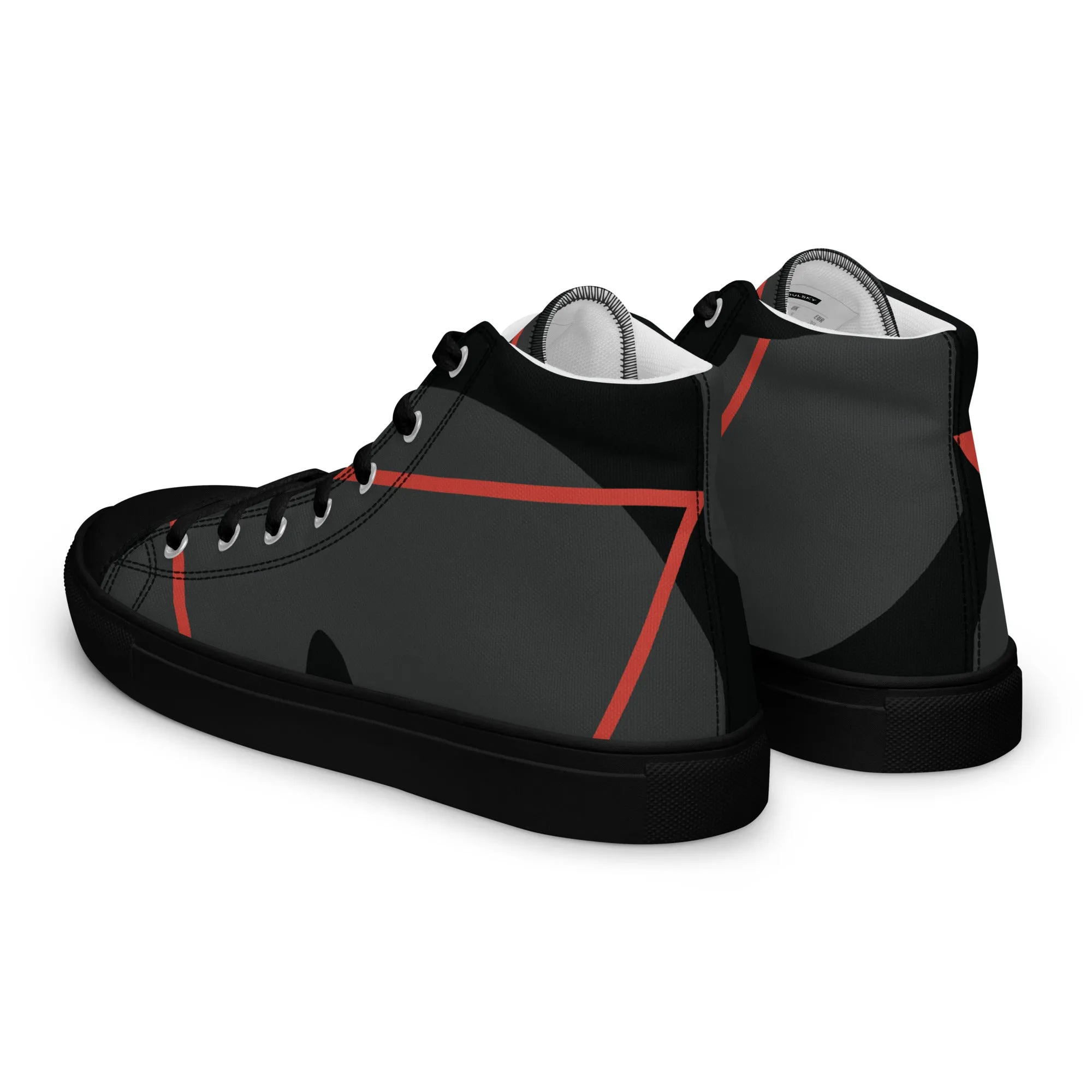 DREAM CHASER Men’s High Top Canvas Shoes