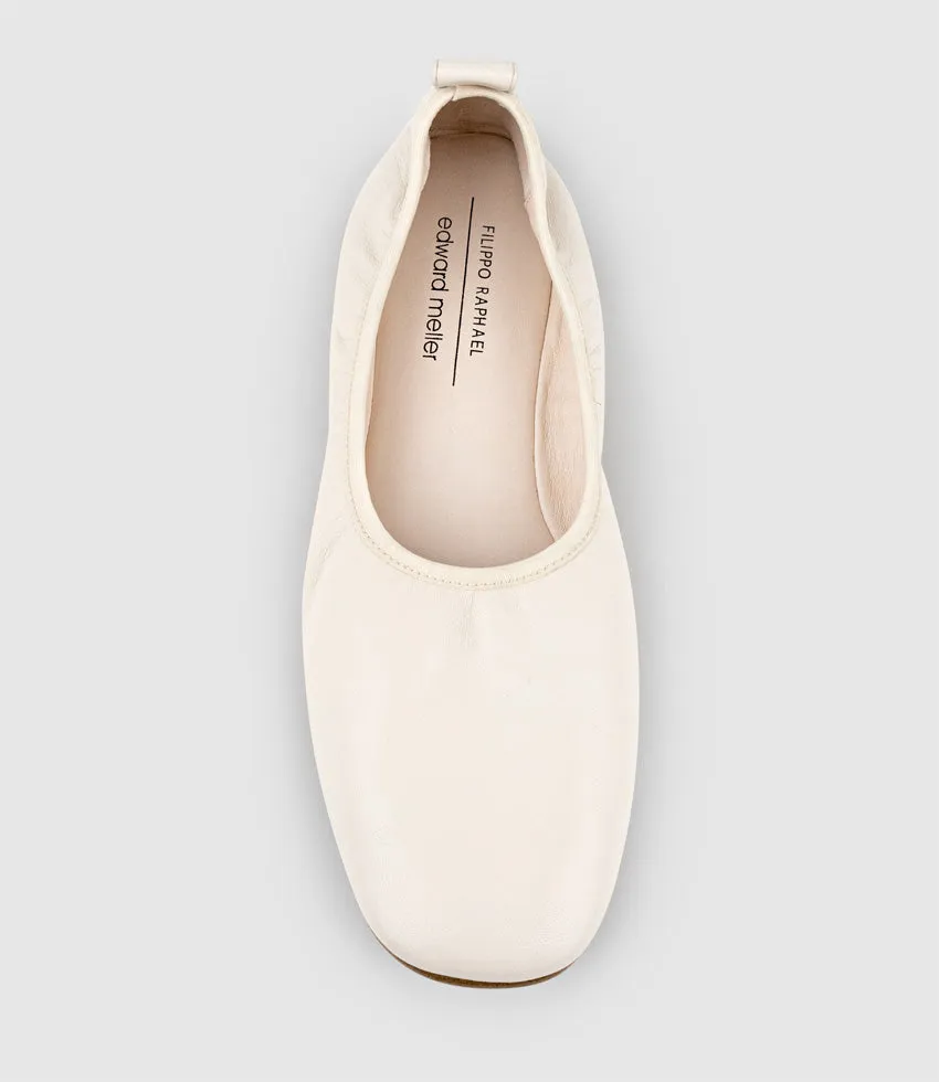 FAITH Choked Up Ballet in Offwhite