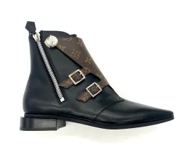 LOUIS VUITTON JUMBLE FLAT ANKLE BOOTS