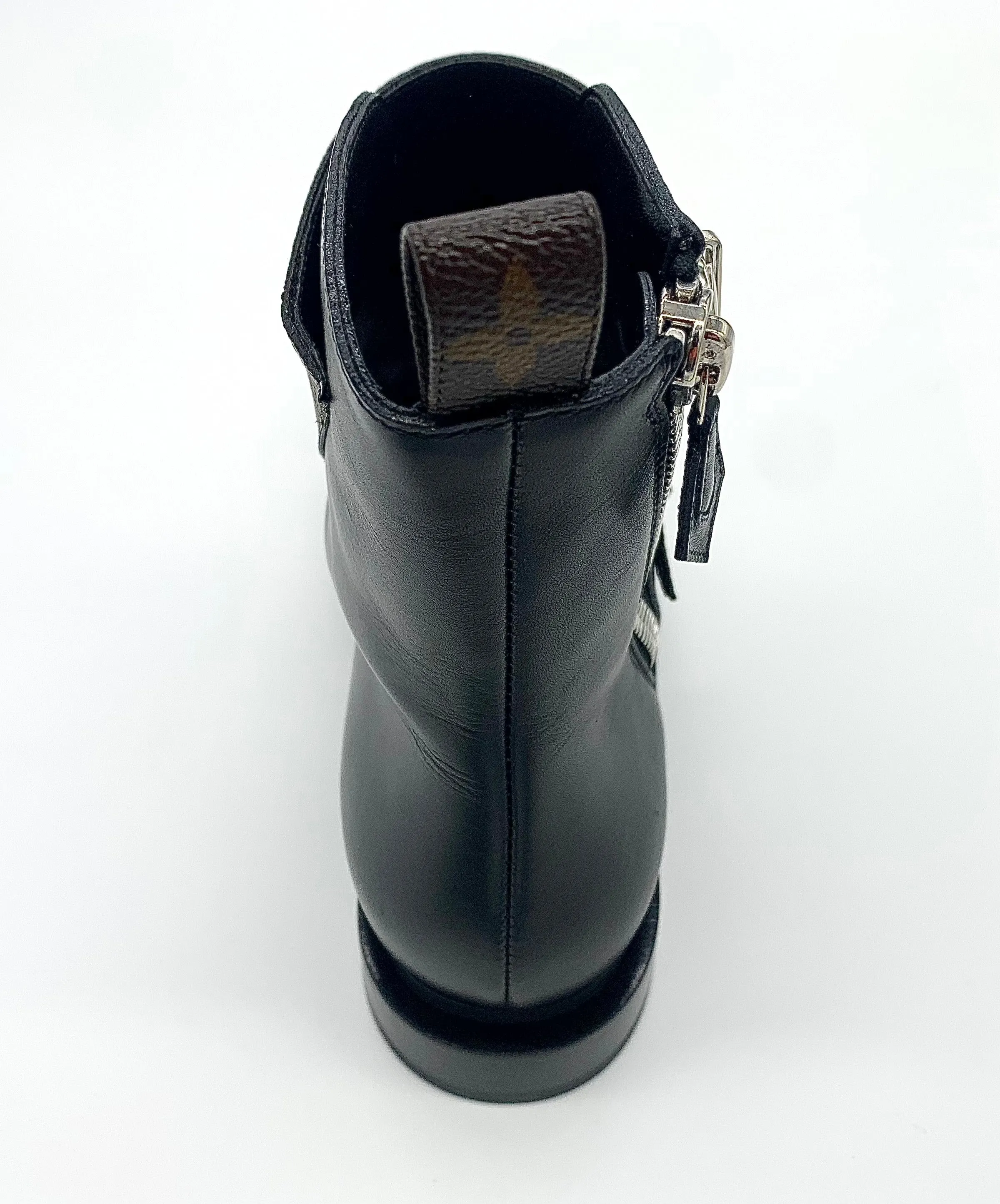 LOUIS VUITTON JUMBLE FLAT ANKLE BOOTS