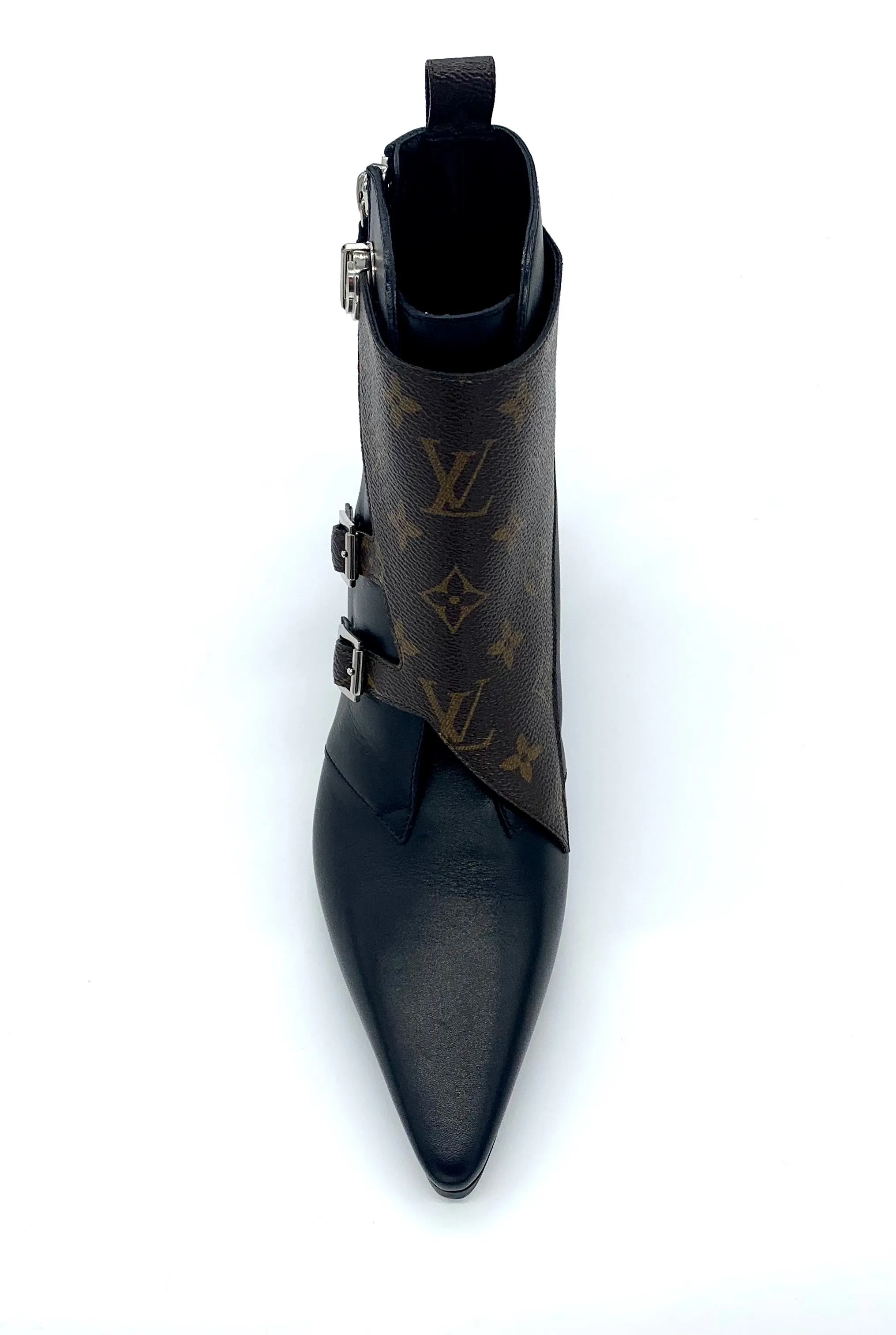LOUIS VUITTON JUMBLE FLAT ANKLE BOOTS