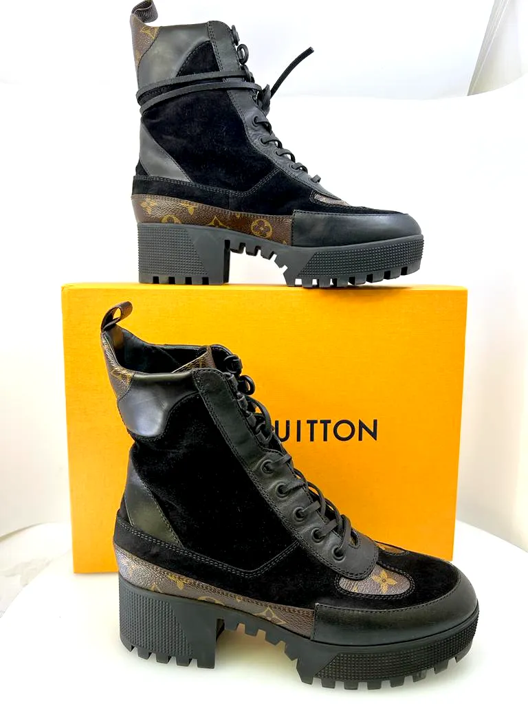 LOUIS VUITTON LAUREATE DESERT ANKLE BOOTS