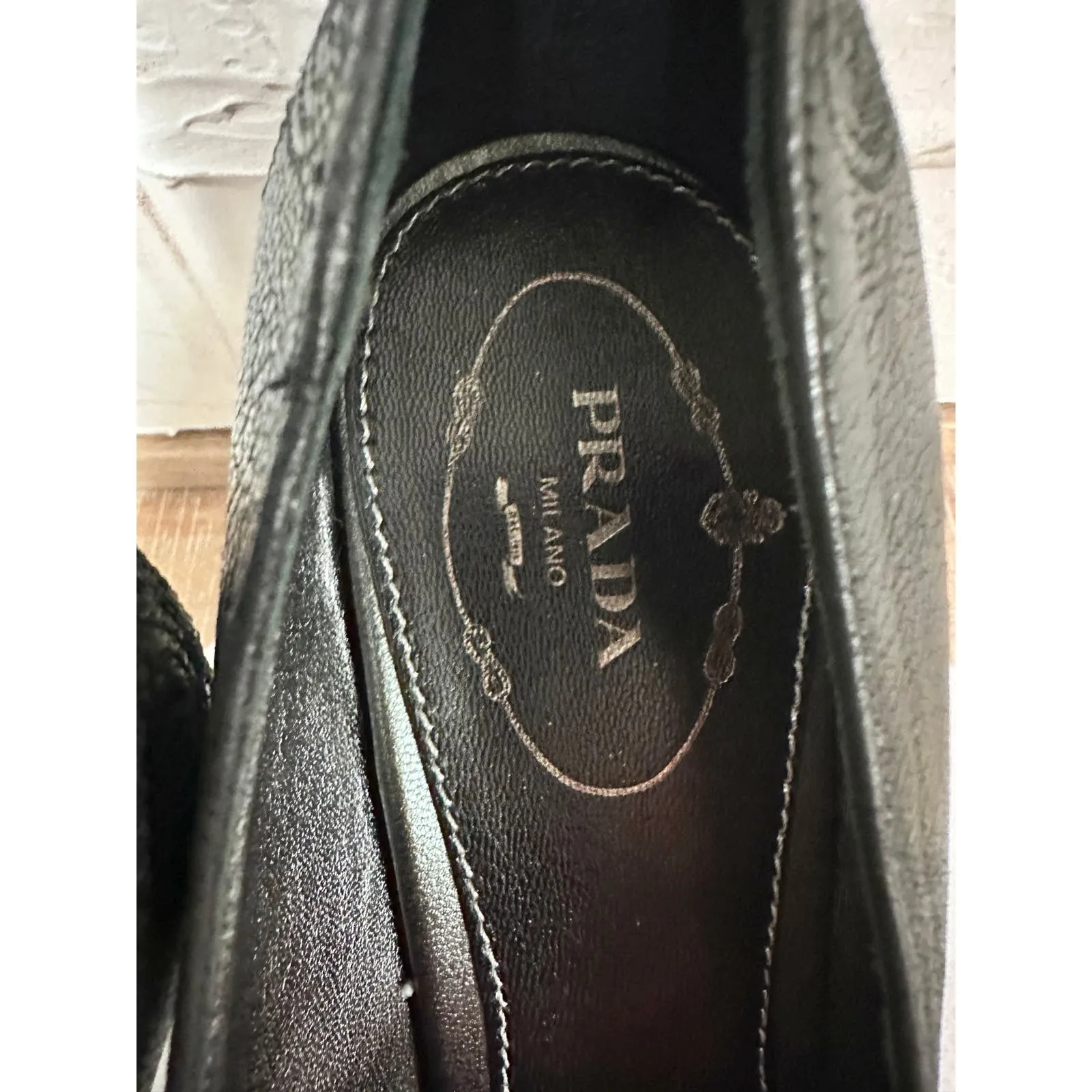 Prada Calzature Donna NIB vtg Stiletto heels nero black Perf Size 37.5/7.5 RARE