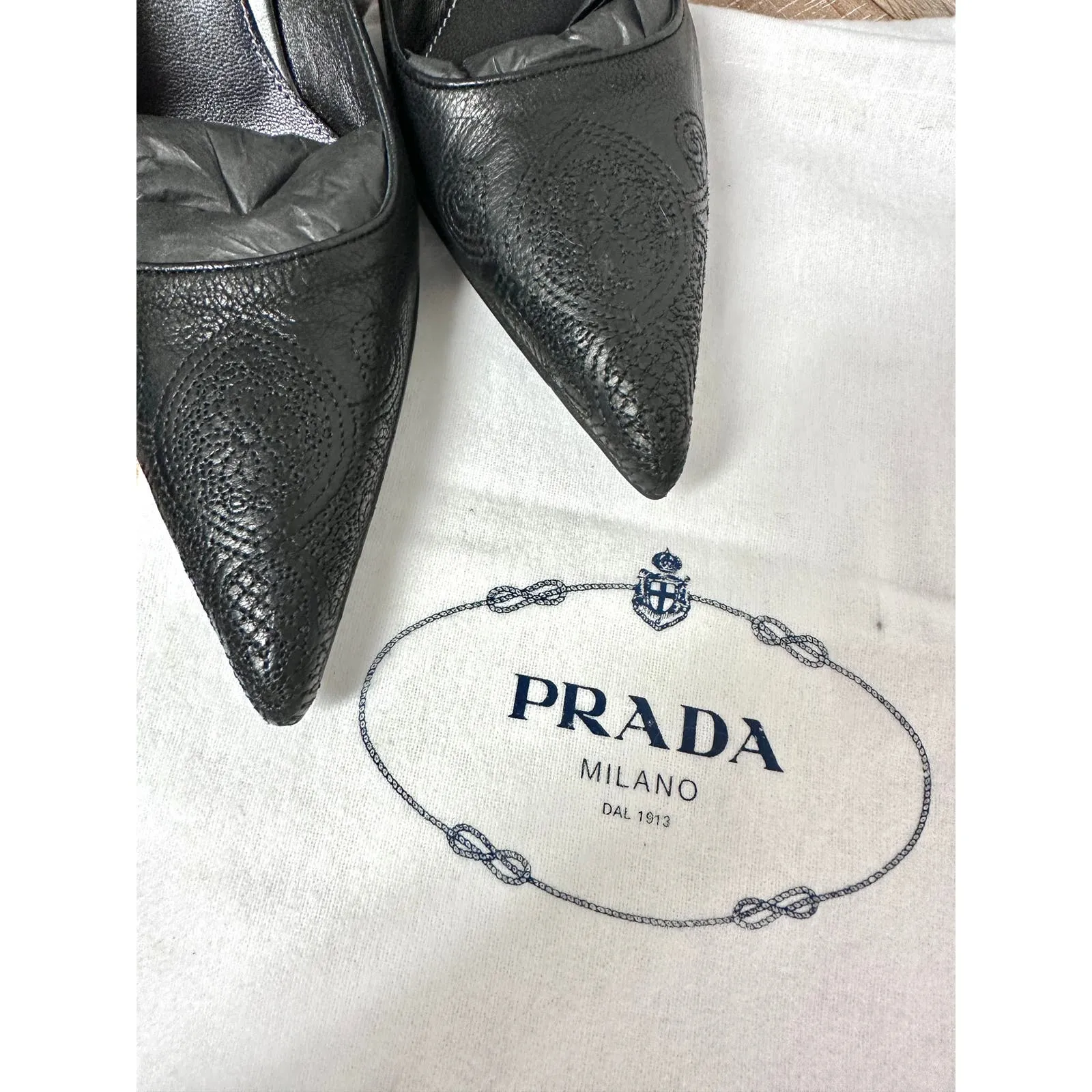 Prada Calzature Donna NIB vtg Stiletto heels nero black Perf Size 37.5/7.5 RARE