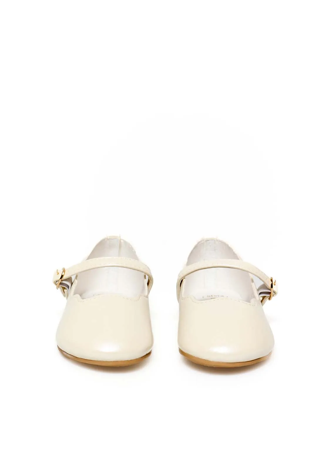 Scalloped pearly-finish ballet flats - White