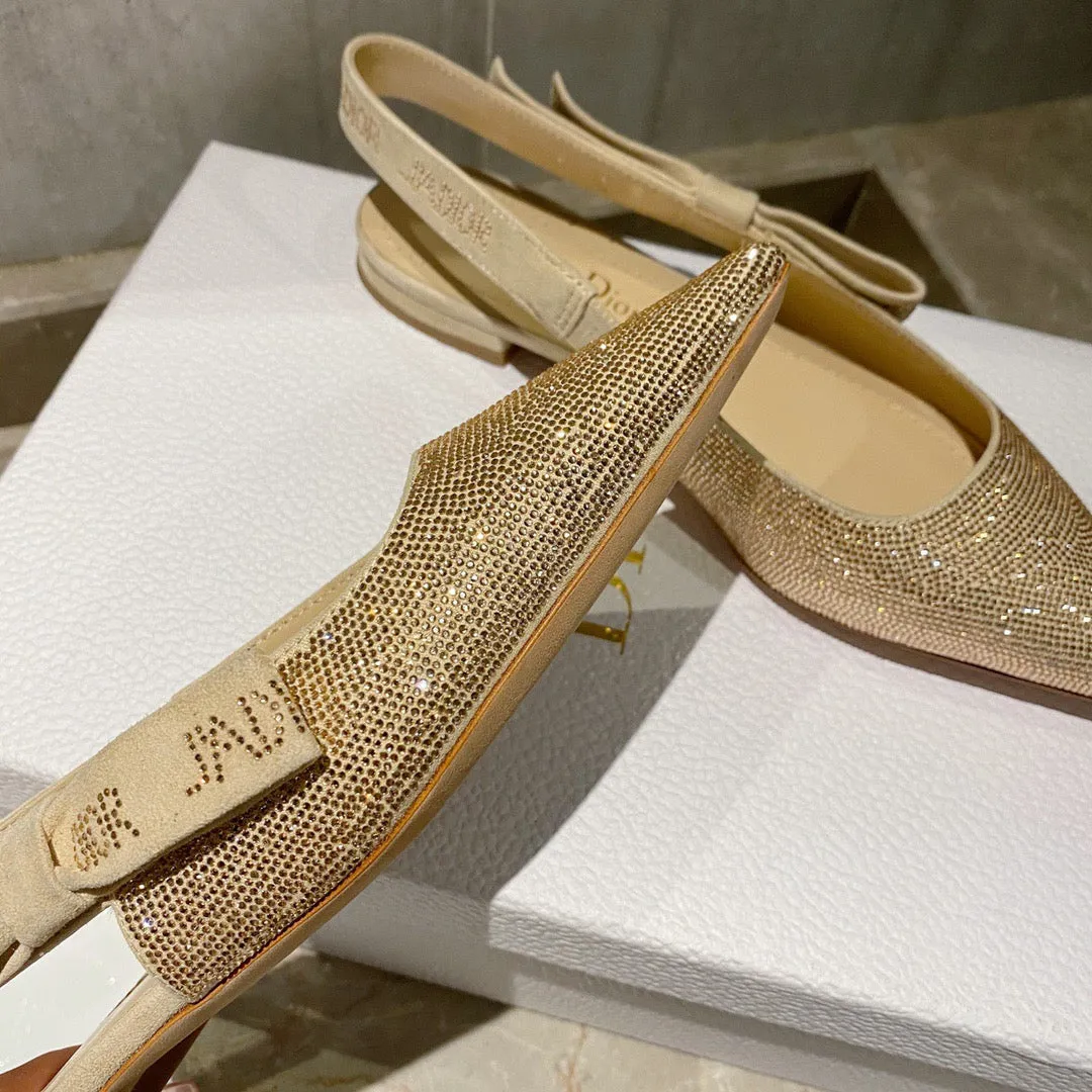SE546 Size4-11   Material: High quality knitted fabric Lining: Sheep skin Sole: Italian leather