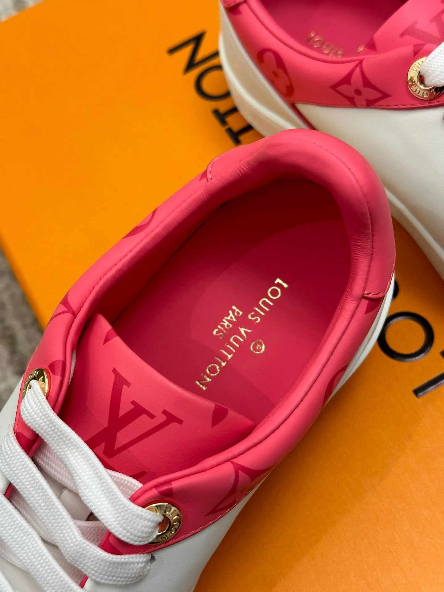 SE970 LB Frontrow Sneaker / Size4-11