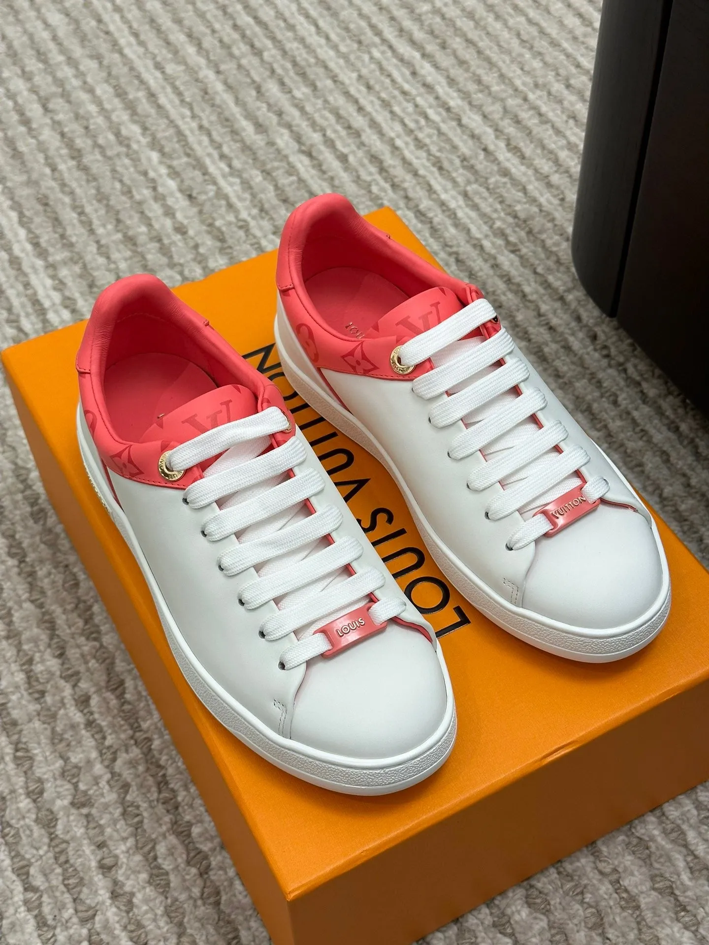 SE970 LB Frontrow Sneaker / Size4-11