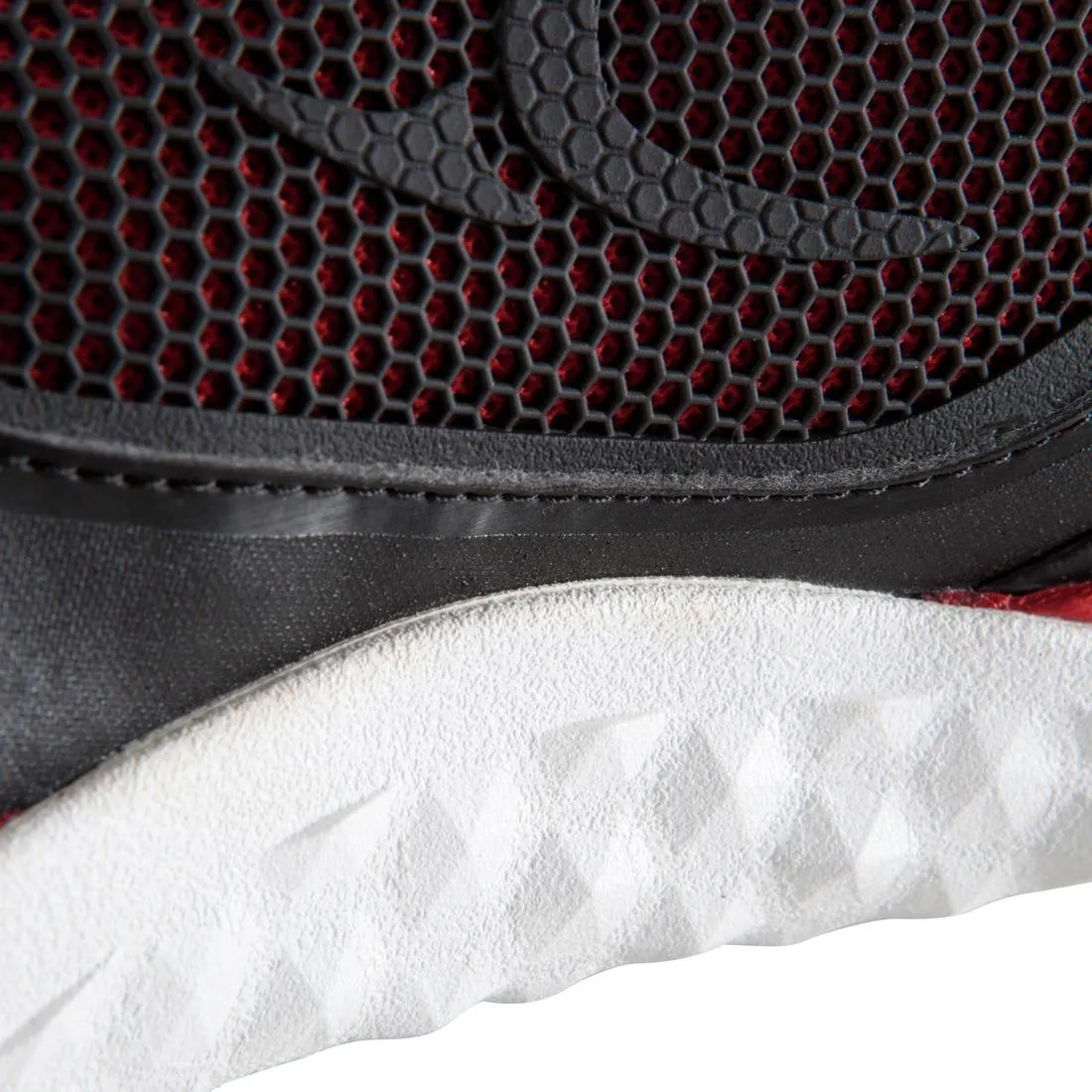 Strong 900 Cross-Training Shoes - Black/Red