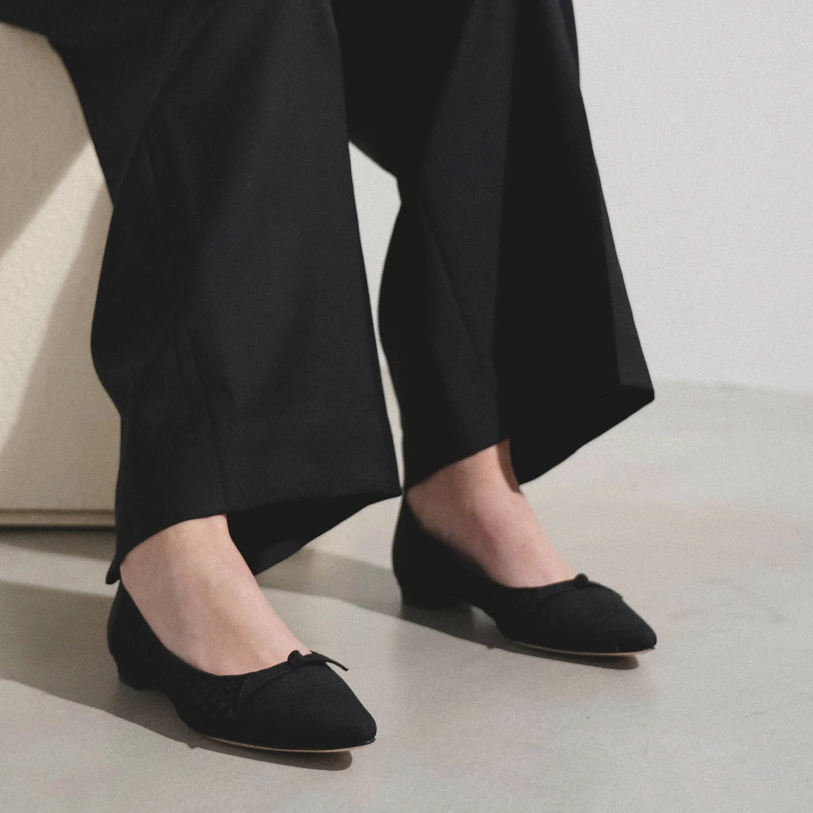 Tiakala black mesh ballet flats