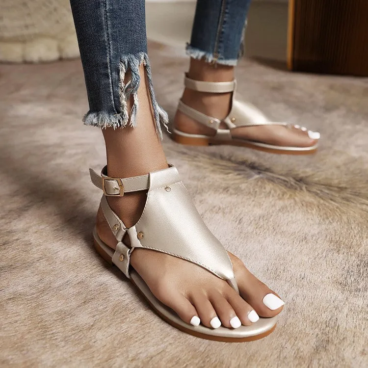 Women's Solid Color Flip Flops Hollow Out Rivets Flat Sandals